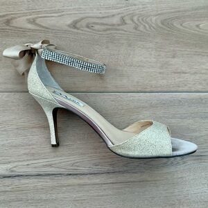 Nina Champagne Heels Size 10